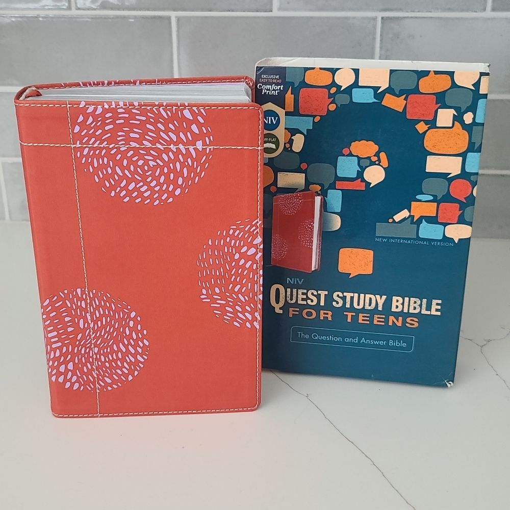 New NIV Quest Bible for Teens - Coral Leathersoft, Comfort Print - by Zondervan